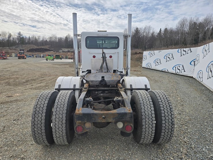 2013-peterbilt-386-image-4