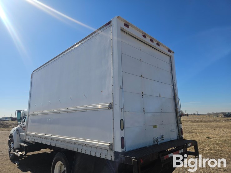 2004-ford-f650-image-19