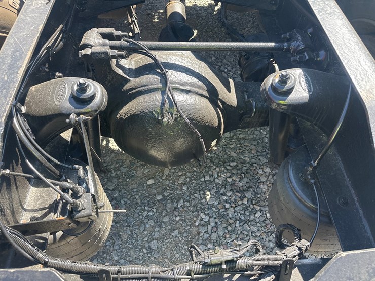 2008-peterbilt-386-image-63