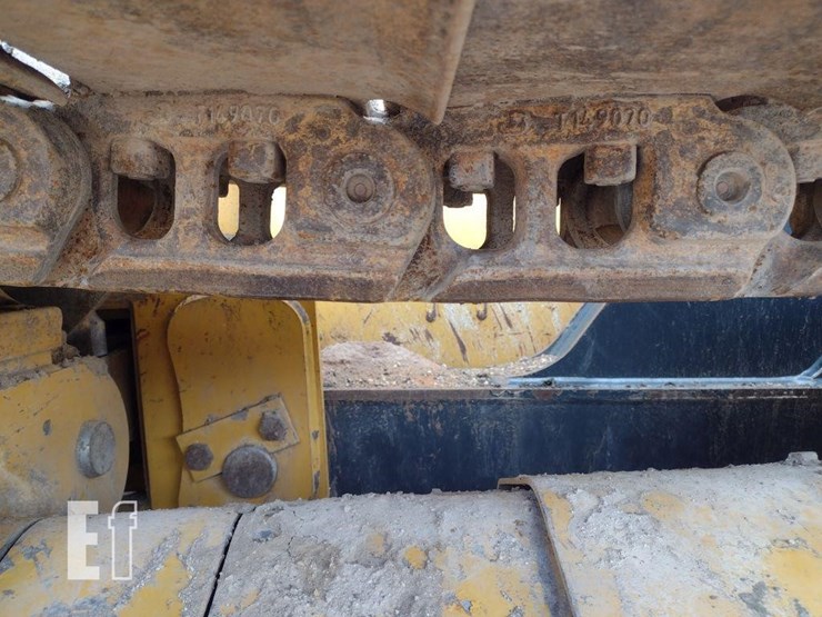 2013-deere-700k-lgp-image-33