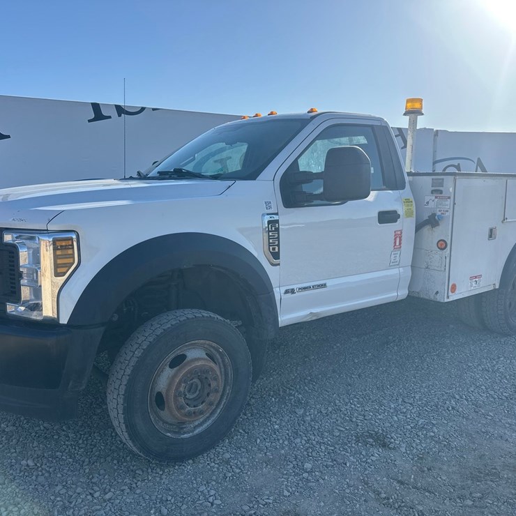 2019 FORD F550