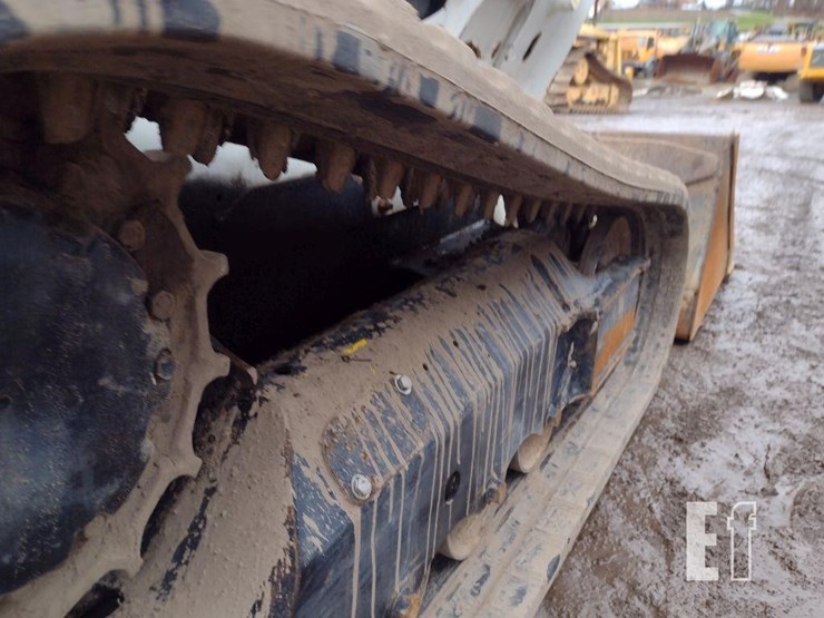 2017-bobcat-t595-image-32