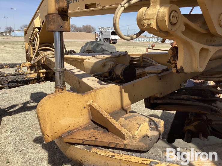 caterpillar-120g-image-18