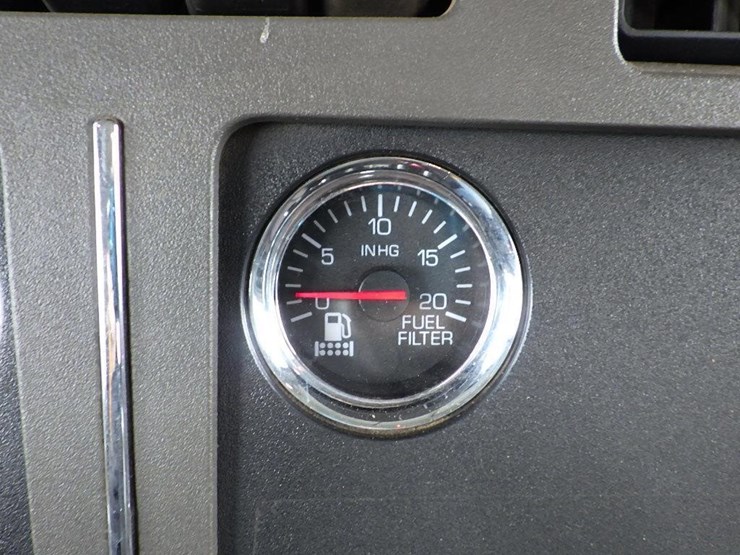 2017-kenworth-t800-image-75