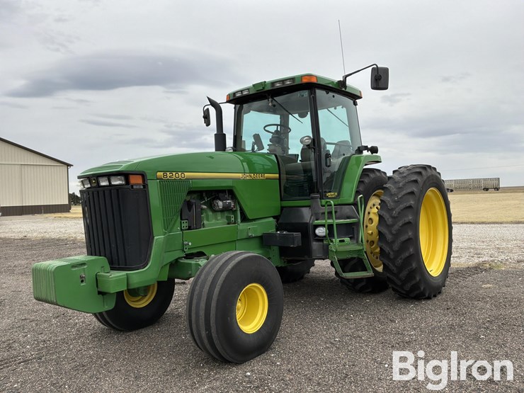1995-john-deere-8200-image-1