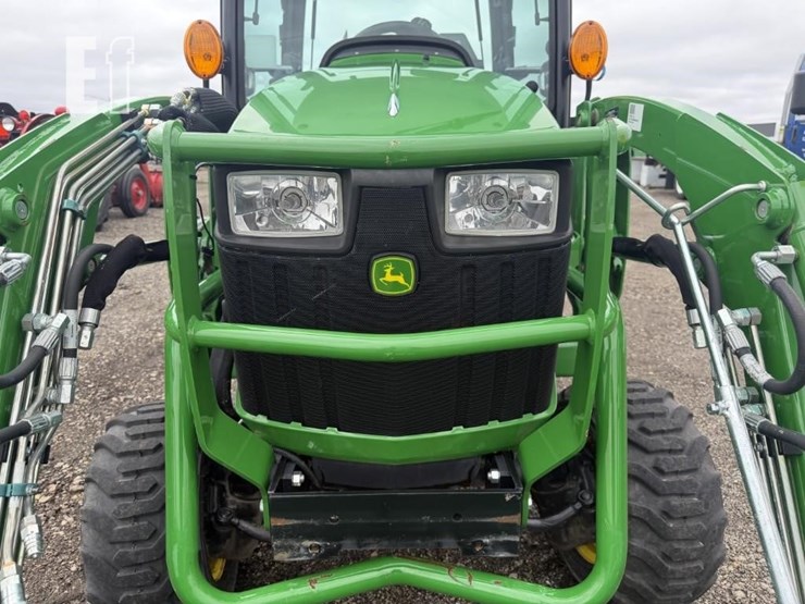 2021-john-deere-1025r-image-14