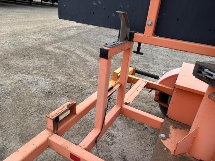 2008-wanco-s/a-towable-message-board-image-18