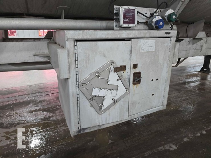 1983-trailmaster-tanker-image-10