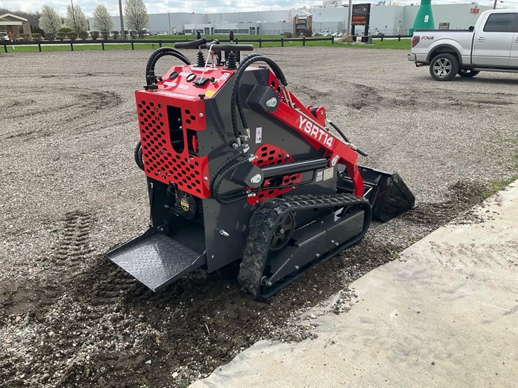 #1004-•-unused-agt-ysrt14-mini-skid-steer*---middlebury,-in-image-5