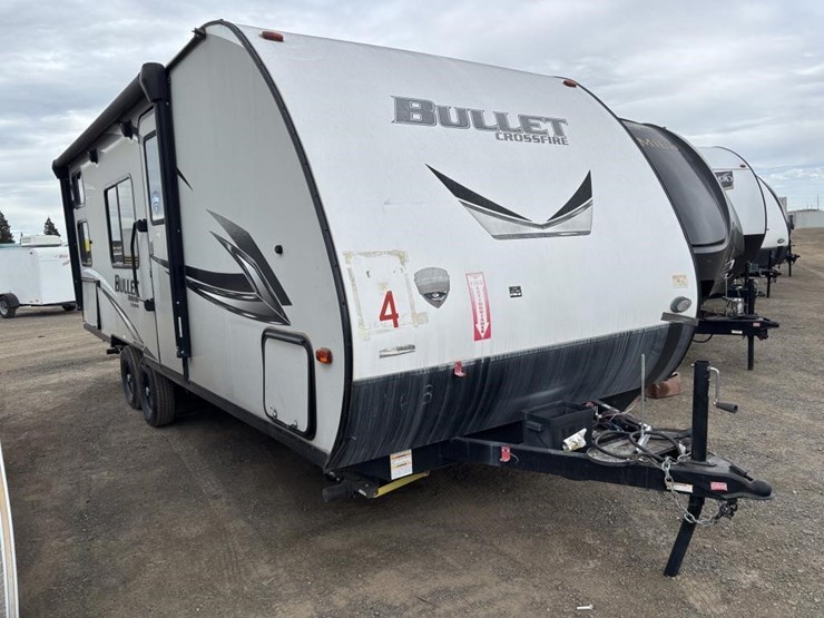 2020-bullet-bl2200bh20-travel-trailer-image-2