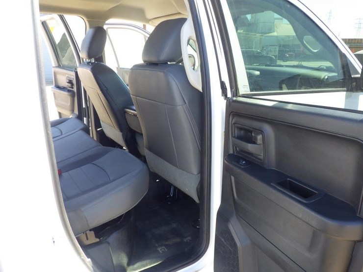 2016-dodge-1500-image-8