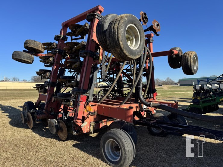 case-ih-2400-image-6