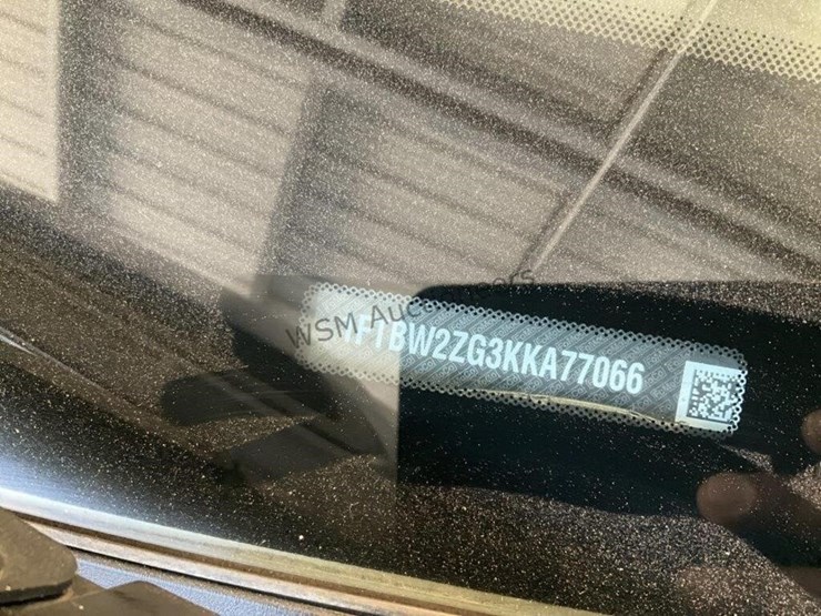 2019-ford-transit-image-16