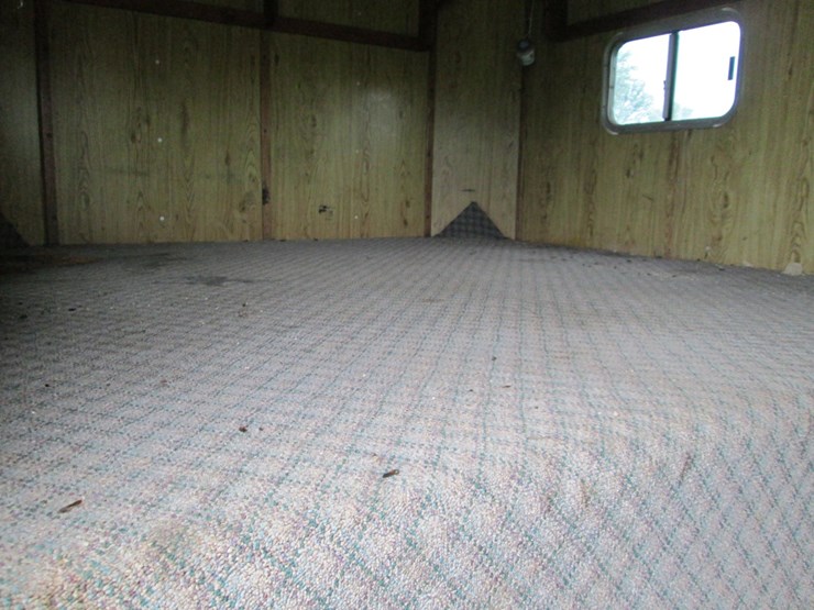 #46187-•-1990-featherlite-g1108-46'-s/a-aluminum-horse-trailer-1fpl38105la912062-image-27