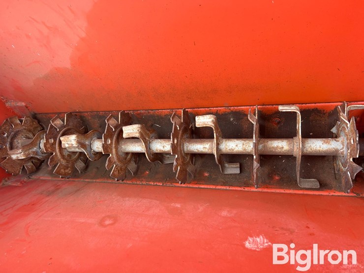 ezee-flow-fertilizer-spreader-image-12