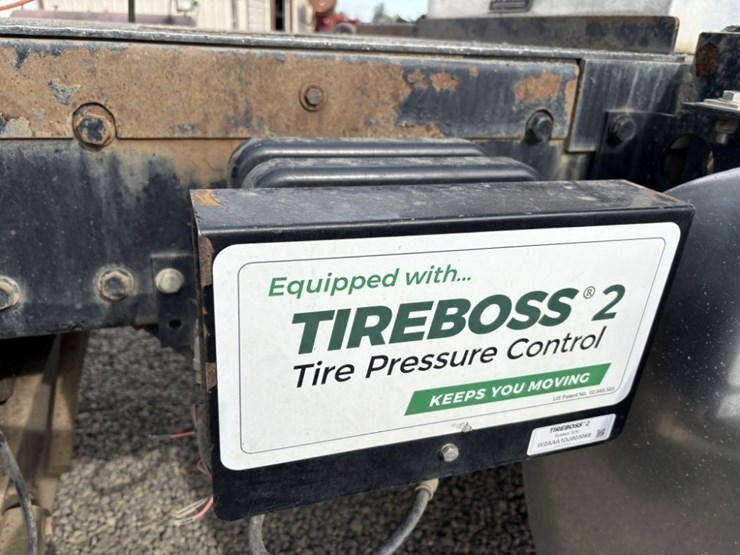 2019-kenworth-t880-image-27