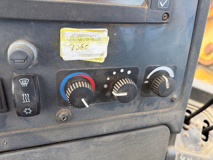 john-deere-310-image-19