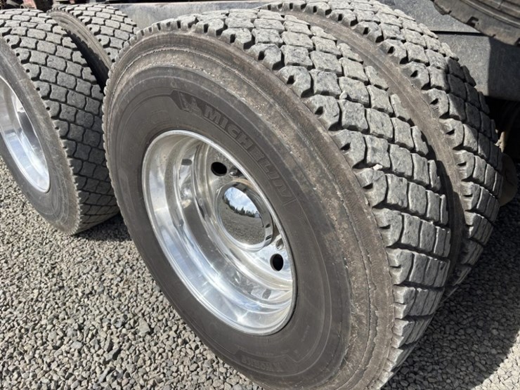 2006-kenworth-t880-image-16