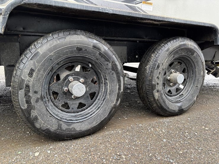 2020-bullet-bl2200bh20-travel-trailer-image-17