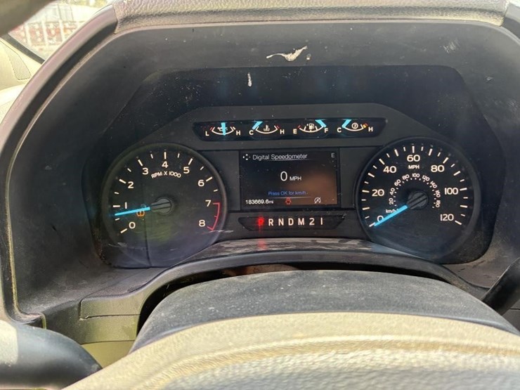 2018-ford-f150-xl-image-13