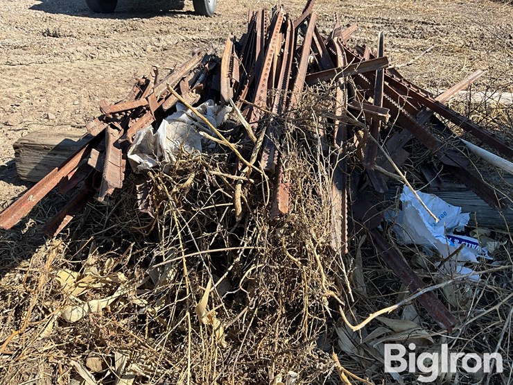 5'-6'-steel-posts-image-5