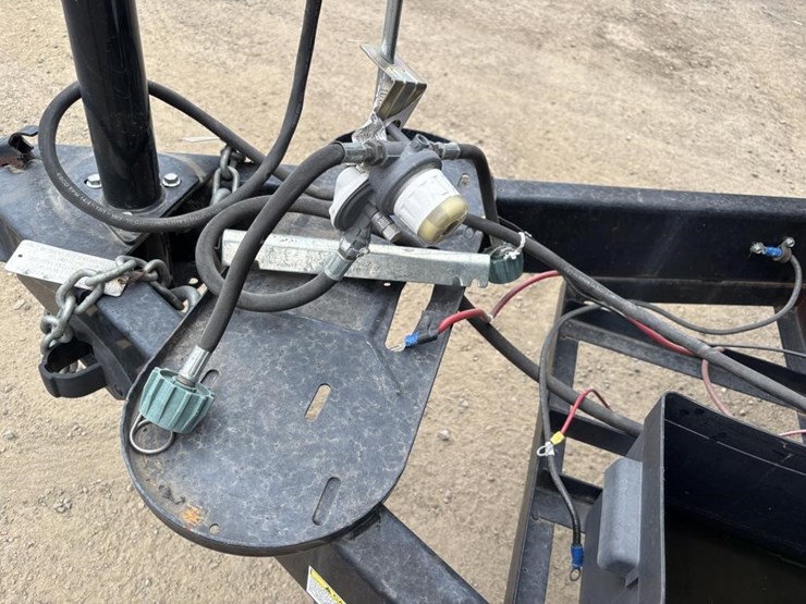 2020-wildwood-wdt26dbud-ca-travel-trailer-image-12