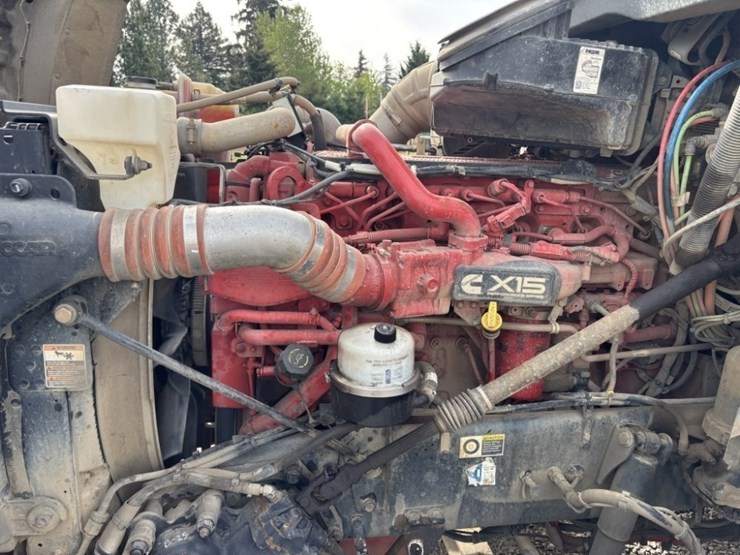 2019-kenworth-t880-image-17