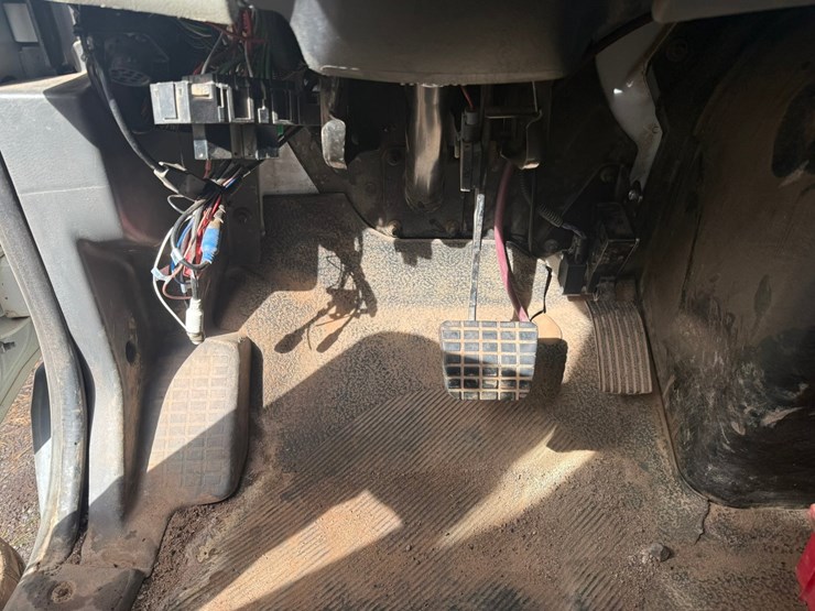 2011-international-terrastar-image-38