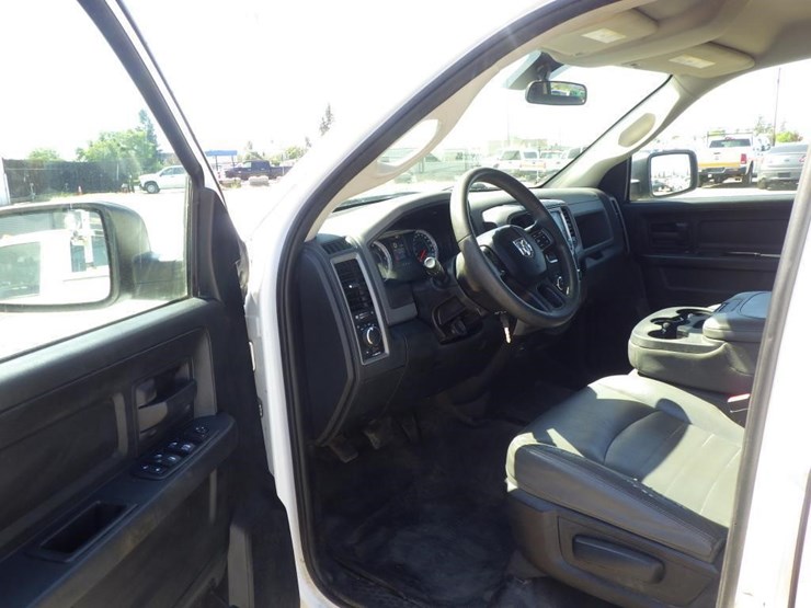 2016-dodge-1500-image-5