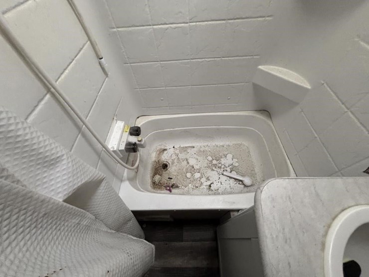 2020-bullet-bl1700bh20-travel-trailer-image-37