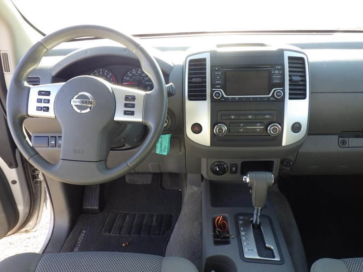 2017-nissan-frontier-image-9