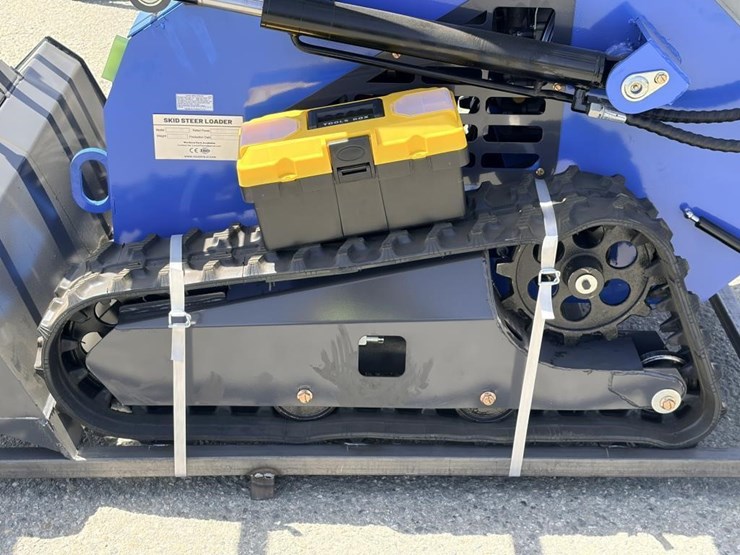 2026-zjg-zj-380-skid-steer-loader-image-8