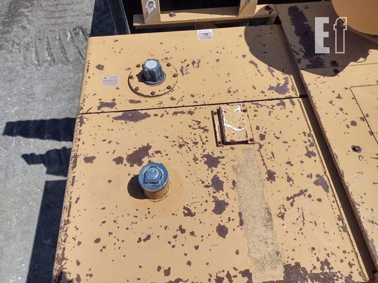 2009-morooka-mst3000vd-image-36