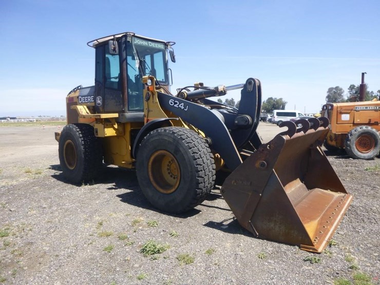 2005-deere-624j-image-3