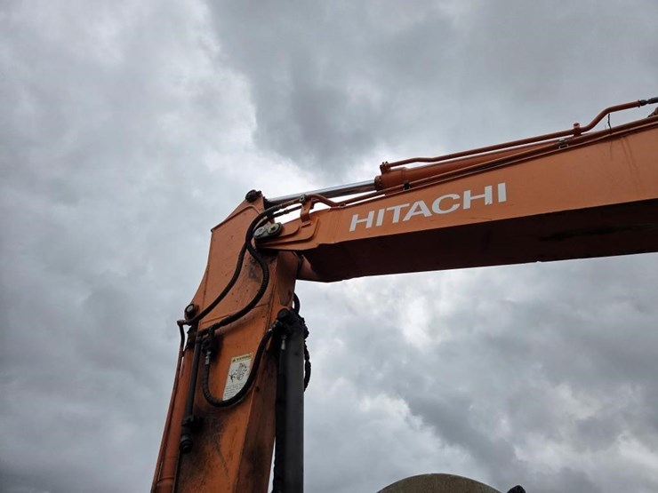 hitachi-zx210-lc-5n-image-6