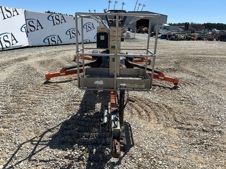 2010-jlg-t500j-image-8