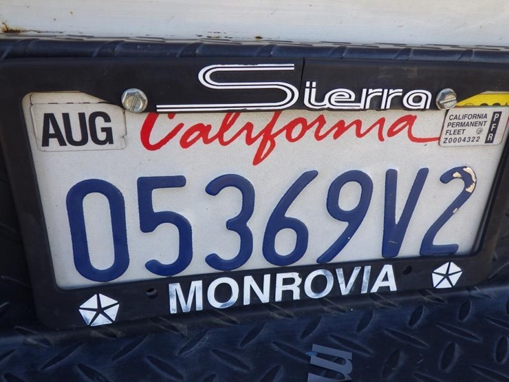 2019-dodge-2500-image-18