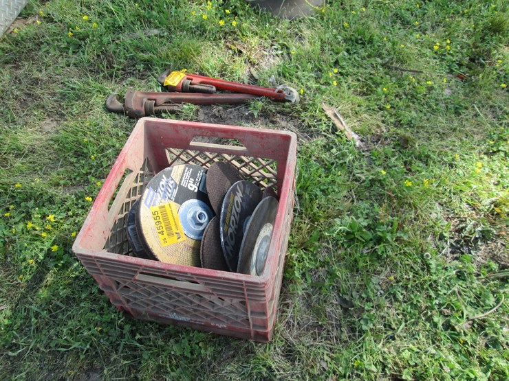 #45955-•-lot-of-grinder-wheels-image-2