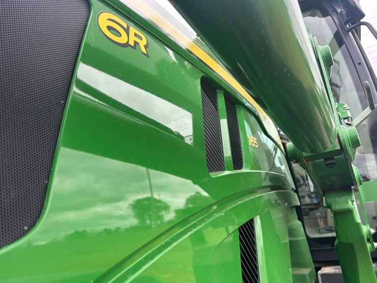 john-deere-cr165-image-23