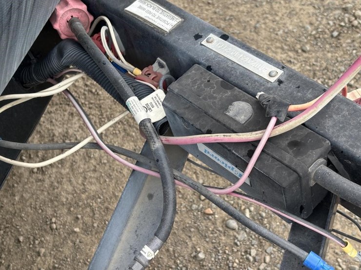 2020-bullet-bl2200bh20-travel-trailer-image-9