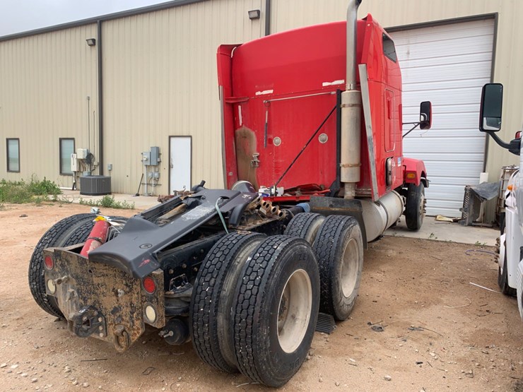 kenworth-w900l-image-12