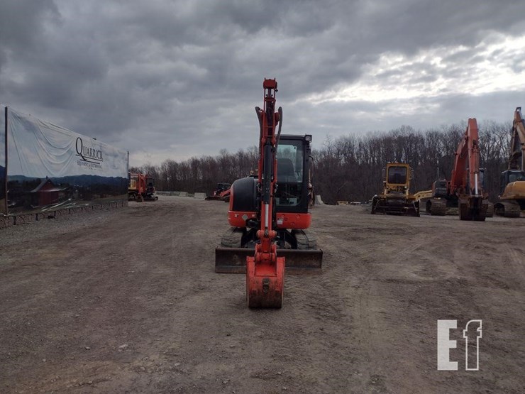 2020-kubota-kx040-4-image-2