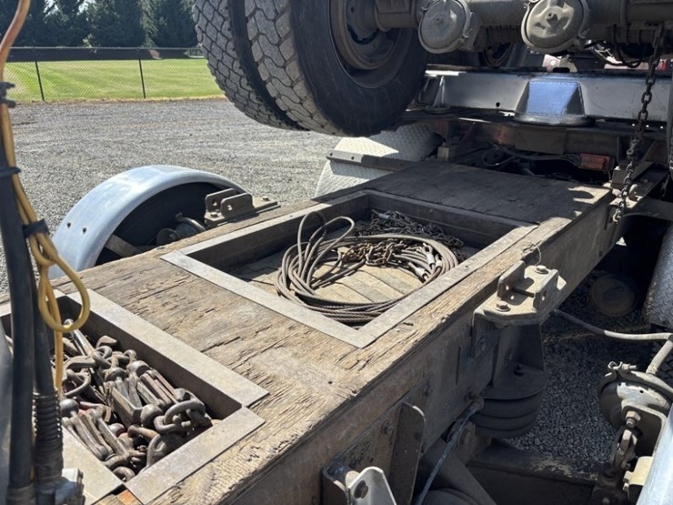 2000-kenworth-t800b-image-23