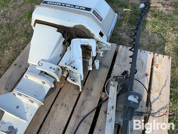 chrysler-55-boat-motor-image-12