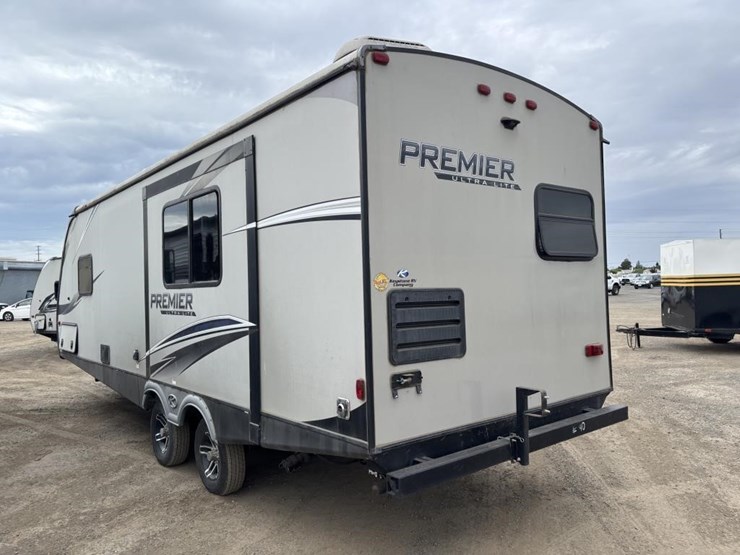 2020-premier-bl24rkpr20-travel-trailer-image-4