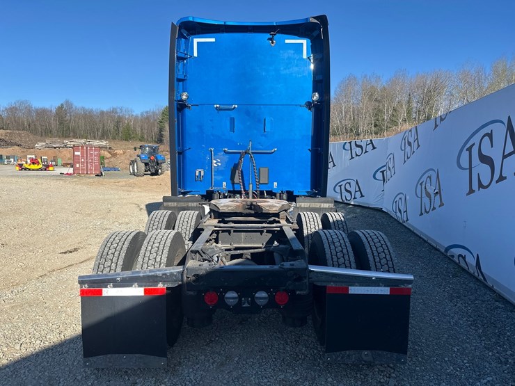 2018-kenworth-t680-image-12