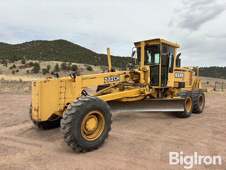 1999-deere-772ch-image-1