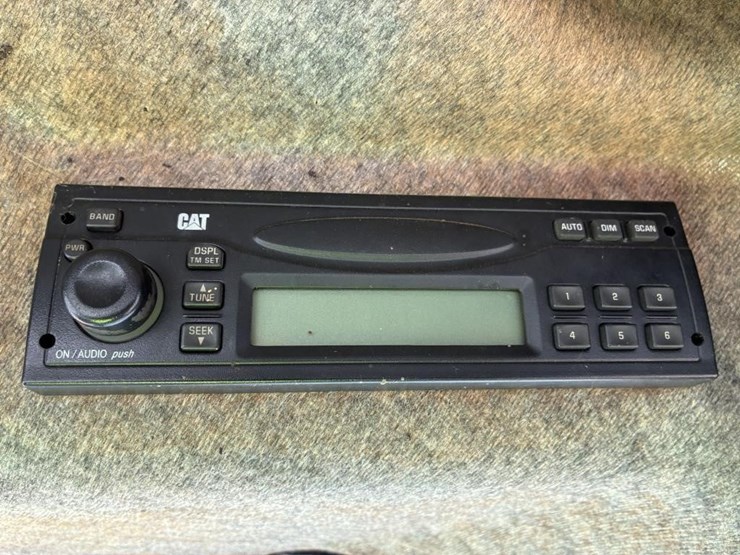 2008-massey-ferguson-6485-image-29