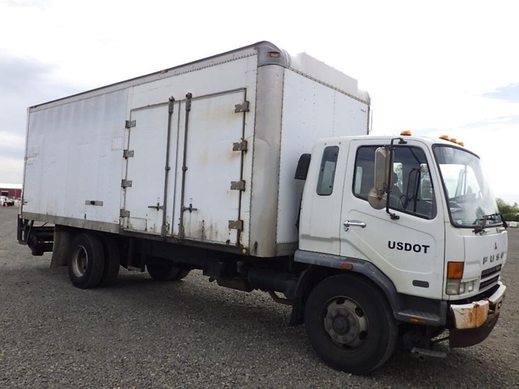 2006-mitsubishi-fuso-fm61f-image-3