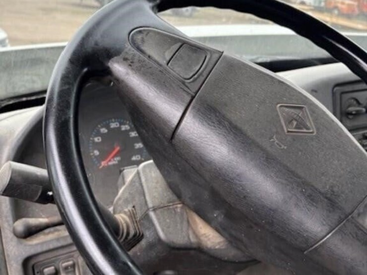 2006-international-durastar-4200-image-8